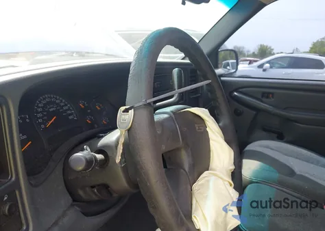 2003 GMC Sierra 1500 Work Truck z USA, uszkodzony, nr VIN 1GTEC14X43Z122175